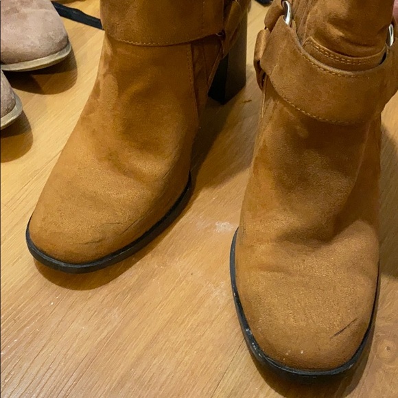 BCBG Agnes Booties - Picture 2 of 3